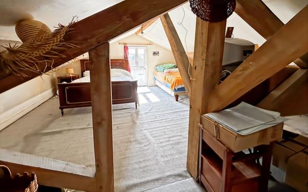 Maison à vendre    7 pièces •  Trélissac