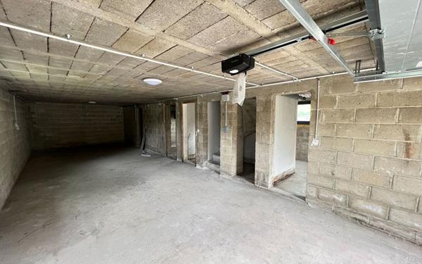 Maison à louer    5 pièces •  Bruyères-et-Montbérault