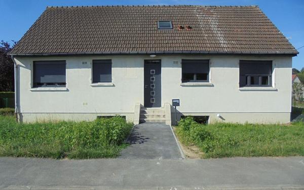 Maison à louer    5 pièces •  Bruyères-et-Montbérault