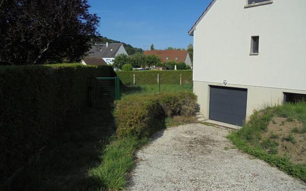 Maison à louer    5 pièces •  Bruyères-et-Montbérault