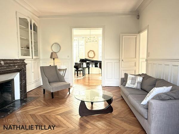 Orleans médiatheque, Maison bourgeoise à vendre, jardin et garage proche,