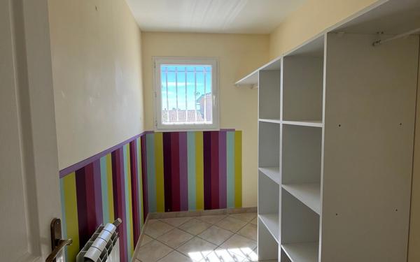 Maison à vendre    5 pièces •  Florensac