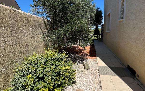 Maison à vendre    5 pièces •  Florensac