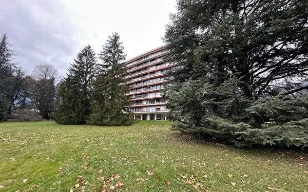 Appartement à vendre    4 pièces • 88 m2 Saint-Égrève