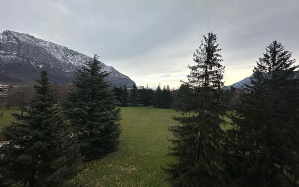 Appartement à vendre    4 pièces • 88 m2 Saint-Égrève