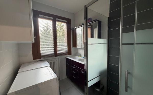 Appartement à vendre    4 pièces • 88 m2 Saint-Égrève