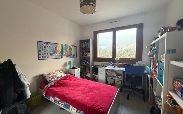 Appartement à vendre    4 pièces • 88 m2 Saint-Égrève