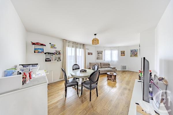 Appartement F4 à vendre  4 pièces - 75,20 m2 VIGNEUX SUR SEINE - 91