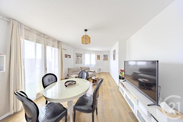 Appartement F4 à vendre  4 pièces - 75,20 m2 VIGNEUX SUR SEINE - 91