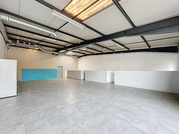 Local commercial modulable de 220 m² - Bourgoin-Jallieu