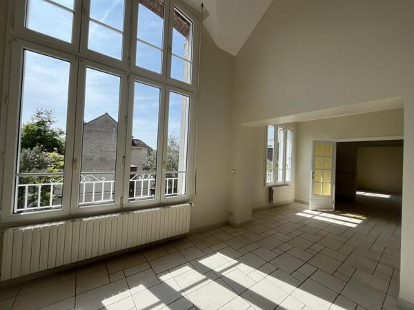 Maison à louer |  Marines |  6 pièces | 187 m²