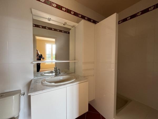 Maison à louer |  Marines |  6 pièces | 187 m²