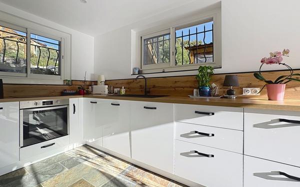 Maison à vendre    4 pièces • 114,95 m2 Saint-Raphaël