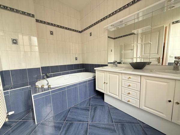 Magnifique appartement Haussmanien