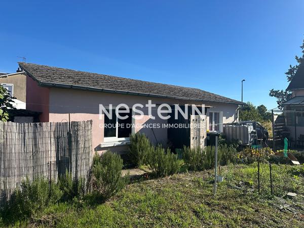 Vente charmante maison de 65 m² avec deux chambres, garage, jardin à Aubigné-Racan (72800)