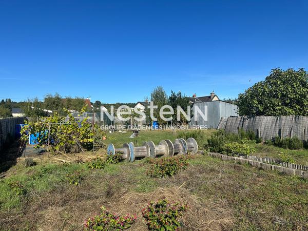 Vente charmante maison de 65 m² avec deux chambres, garage, jardin à Aubigné-Racan (72800)