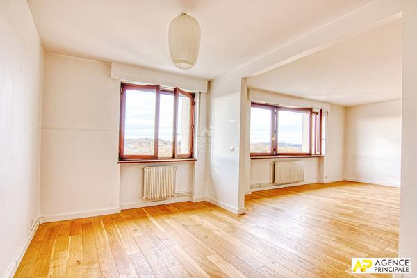 Versailles Avenue de Paris La Bruyère Appartement 4 pièces 90 m² 5 -ème et dernier étage avec ascenseur cave et parking €560 000 ** - Référence 25825