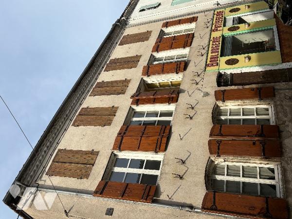 Cœur de village de Damazan -  Grande maison en pierre de plus de 210 m², avec garage et grenier !