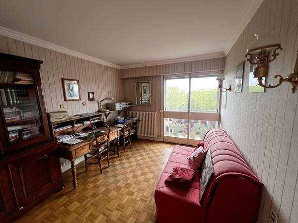 APPARTEMENT 3 CHAMBRES - CAVE - PARKING COUVERT