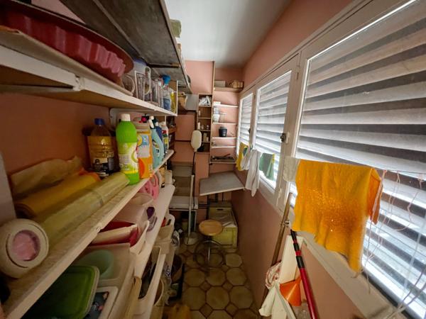 APPARTEMENT 3 CHAMBRES - CAVE - PARKING COUVERT