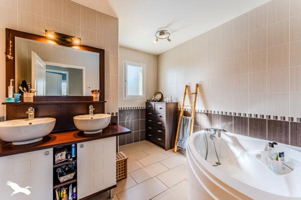 Maison à vendre |                                       Biganos |                                        4 pièces  |  107 m²