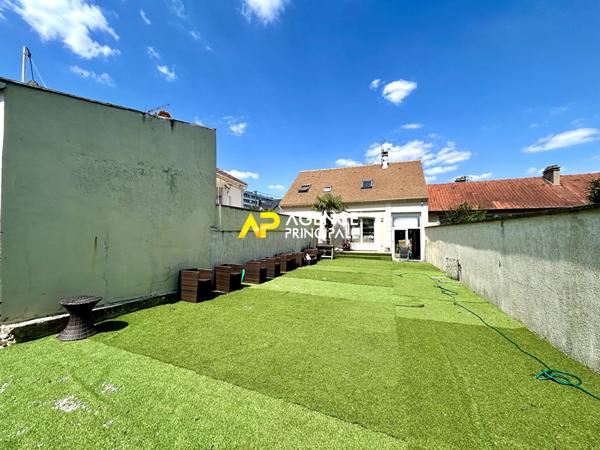 BEZONS _ Maison rénovée en 2021 €520 000 ** - Référence 4399