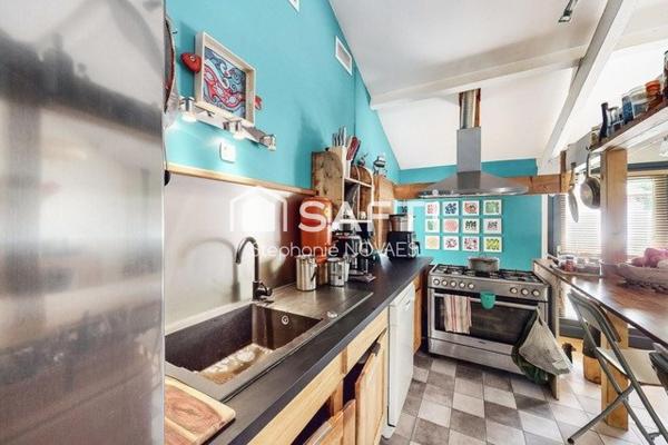 Superbe maison atypique T5 avec piscine, aux volumes généreux située dans un quartier prisé de Béziers