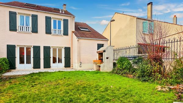 Maison 5 chambres Jouy Le Moutier 134 m2