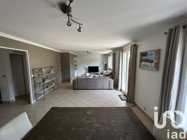 Maison 5 pièces de 110 m² à Forges-les-Bains (91470)