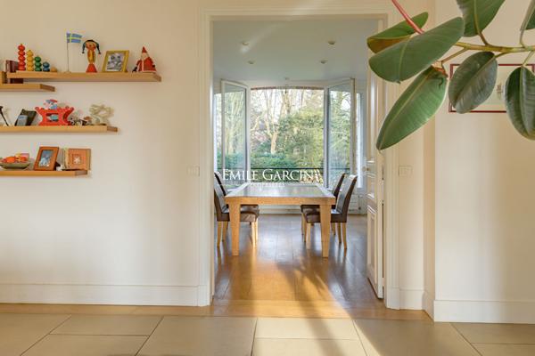 A vendre - Demeure de Maître - Appartements indépendants -Maisons Laffitte -10 pièce(s) 381 m2  habitables- 1600 m² de terrain-7 chambres entre ville et nature.