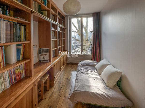 A vendre - Demeure de Maître - Appartements indépendants -Maisons Laffitte -10 pièce(s) 381 m2  habitables- 1600 m² de terrain-7 chambres entre ville et nature.