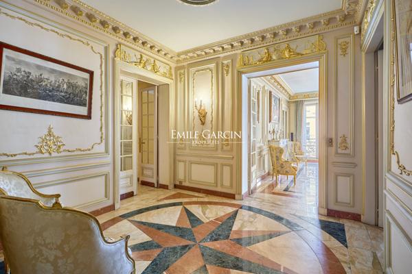 A vendre - Appartement - Paris 75008 - Triangle d'or