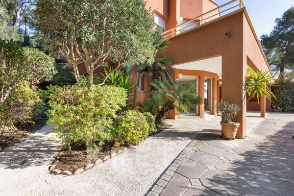 Appartement avec accès privatif à la mer