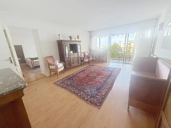 Vente                                                      Appartement
                        
                     2 pièces                      53 m2                     à Cannes