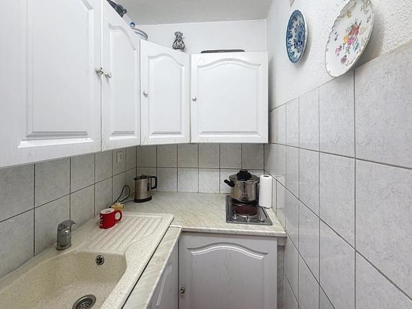 Vente                                                      Appartement
                        
                     2 pièces                      53 m2                     à Cannes