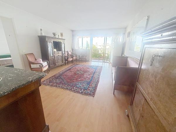 Vente                                                      Appartement
                        
                     2 pièces                      53 m2                     à Cannes