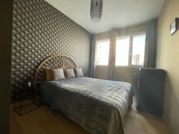 Lille (59800) LILLE - T2 parfait état