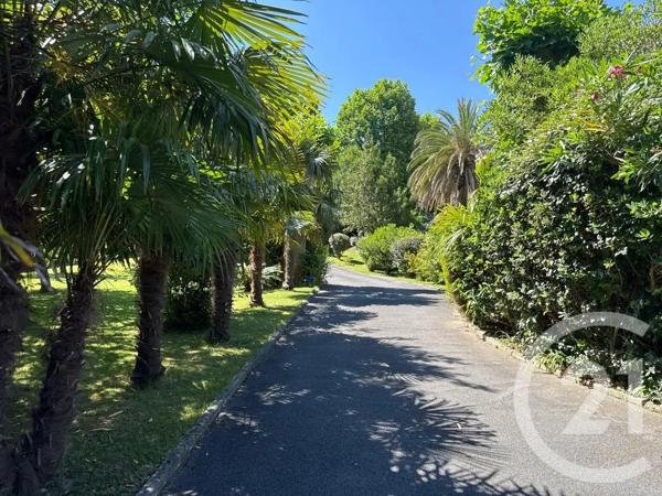 Maison à vendre  6 pièces - 158 m 2   ST JEAN DE LUZ  - 64