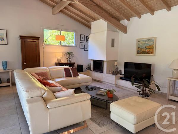 Maison à vendre  6 pièces - 158 m 2   ST JEAN DE LUZ  - 64