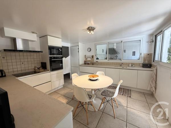 Maison à vendre  6 pièces - 158 m 2   ST JEAN DE LUZ  - 64