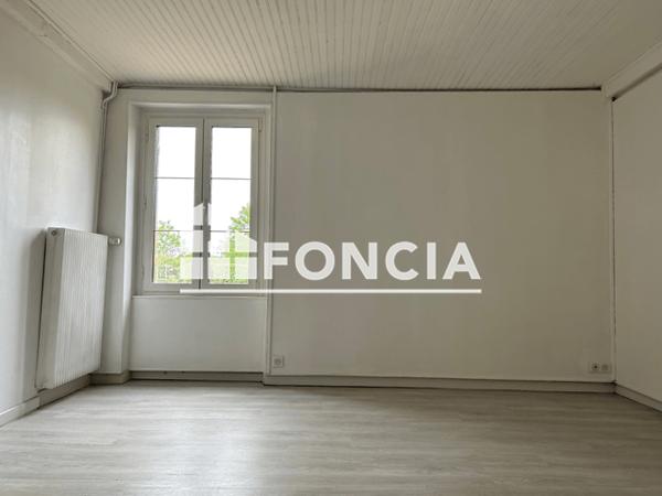 Location Maison 2 pièces 62.25 m² - 20 RUE MONTGRILLON La Selle En Hermoy 45210