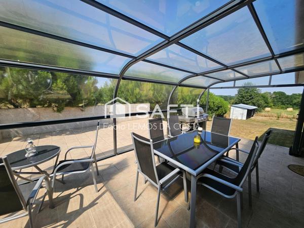 VILLA DE PLAIN PIED AVEC GARAGE ET JARDIN CLÔTURÉE