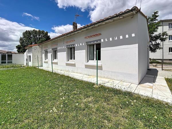 MAISON 3 CHAMBRES AVEC GARAGE, ATELIER ET JARDIN – BRAM