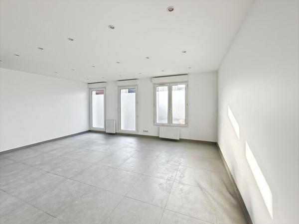 Local d'activité Guyancourt 2 pièce(s) 46 m2