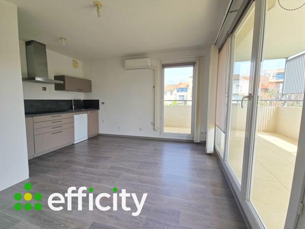 Appartement
         2 pièces
        - 40 m² 168 000 € *