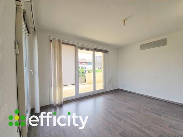 Appartement
         2 pièces
        - 40 m² 168 000 € *
