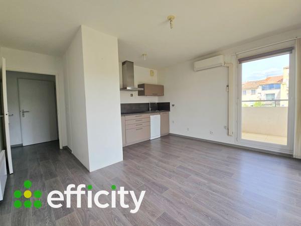 Appartement
         2 pièces
        - 40 m² 168 000 € *