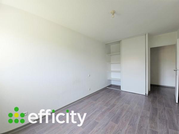 Appartement
         2 pièces
        - 40 m² 168 000 € *