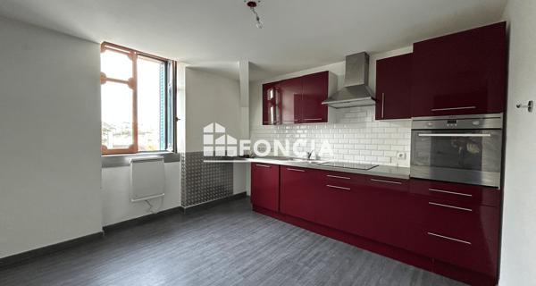 Location Studio 56.92 m² - Montluçon 03100