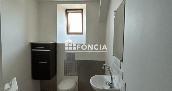 Location Studio 56.92 m² - Montluçon 03100